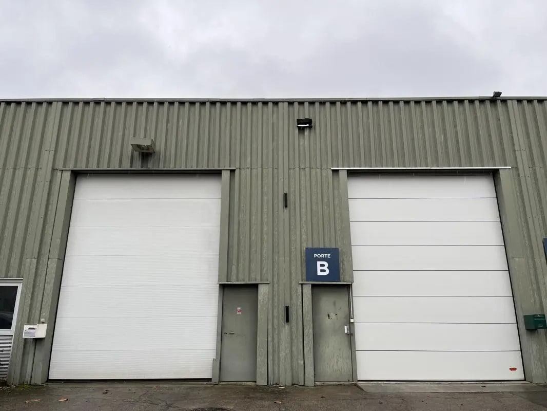 1-3 Avenue Jean Pierre Timbaud, Trappes to rent Building Photo- Image 1 of 9