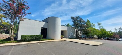 3010 Anderson Dr, Raleigh, NC for rent Building Photo- Image 1 of 17