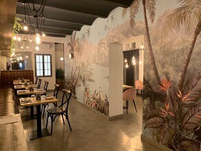 Retail in Madrid, Madrid to rent Interior Photo- Image 1 of 15
