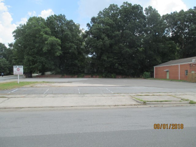 1103 W Club Blvd, Durham, NC for rent - Building Photo - Image 3 of 3