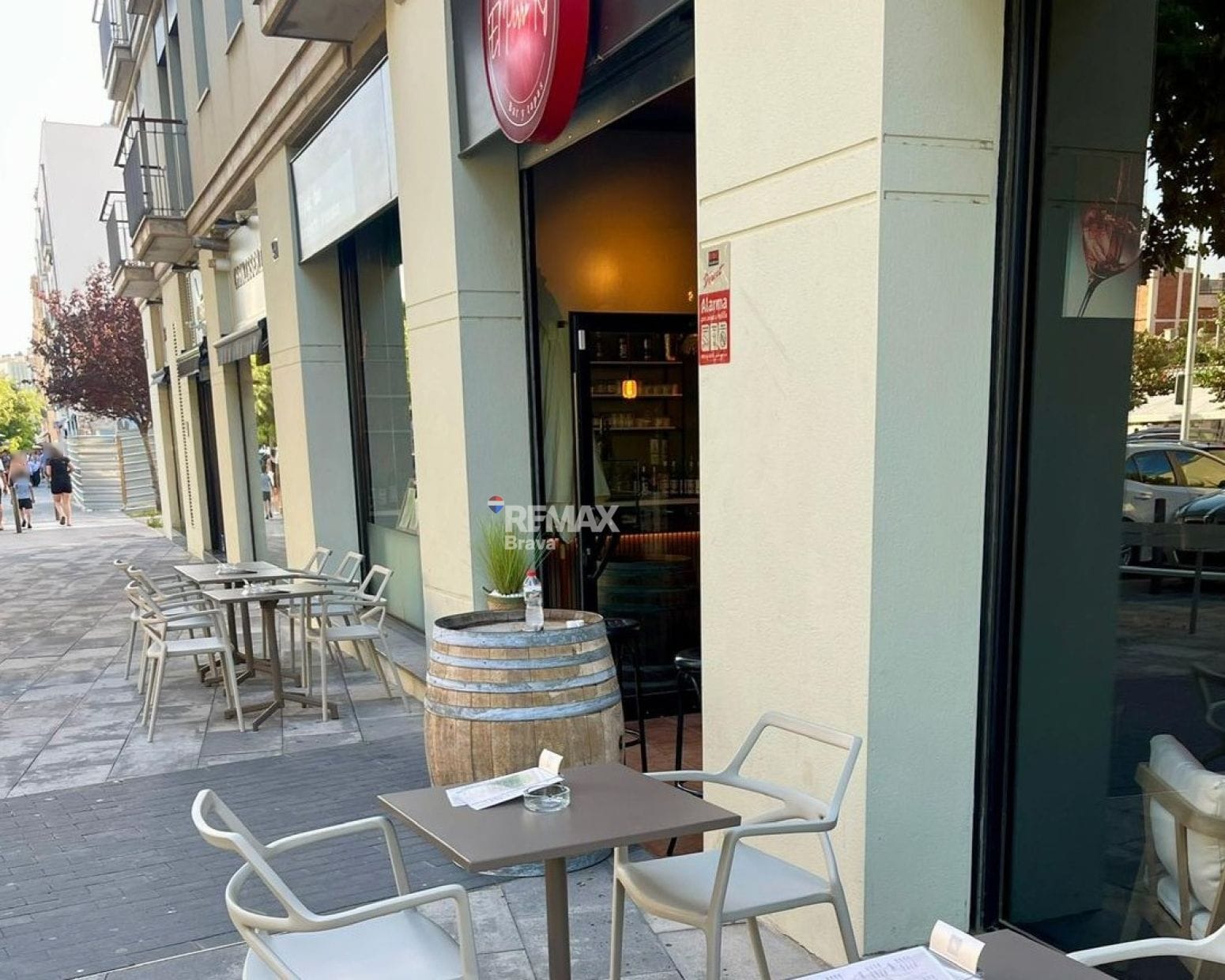 Retail in Roses, Gerona to rent Building Photo- Image 1 of 6