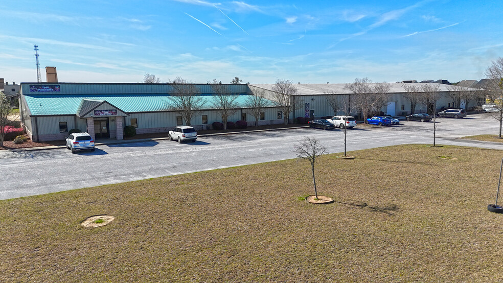 170 Pontiac Business Center Dr, Columbia, SC for rent - Building Photo - Image 2 of 11