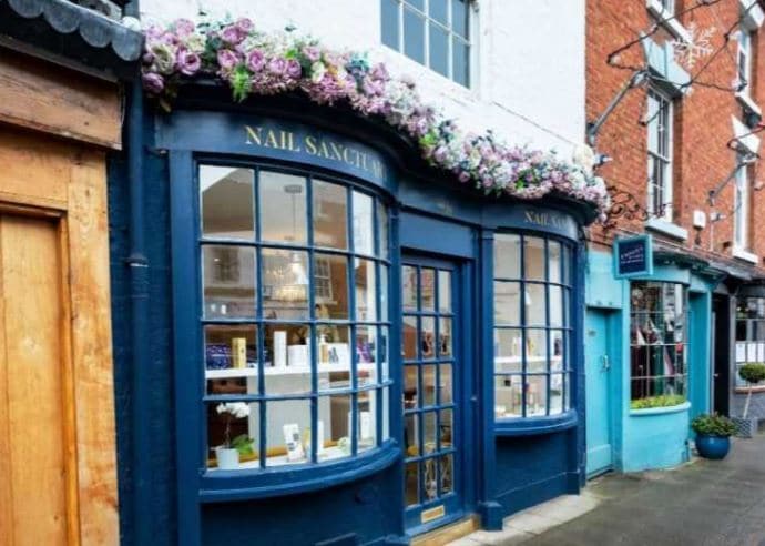 14 High St, Alcester for sale Primary Photo- Image 1 of 1