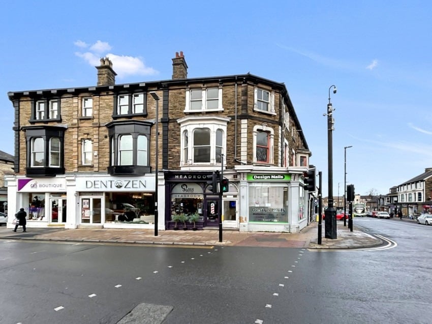 24 Station Parade, Harrogate to rent Building Photo- Image 1 of 4