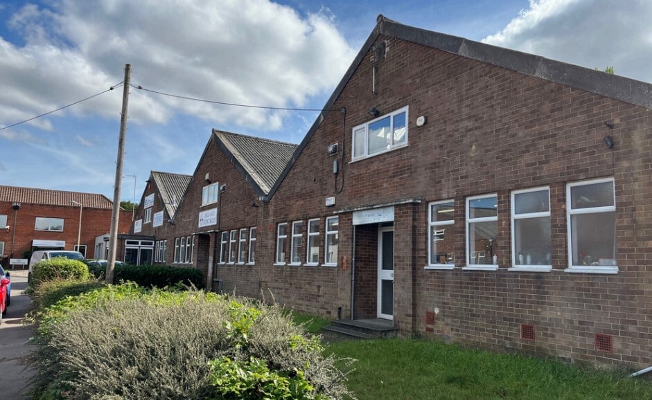 2-16 Woodfield Rd, Welwyn Garden City for sale - Building Photo - Image 3 of 19