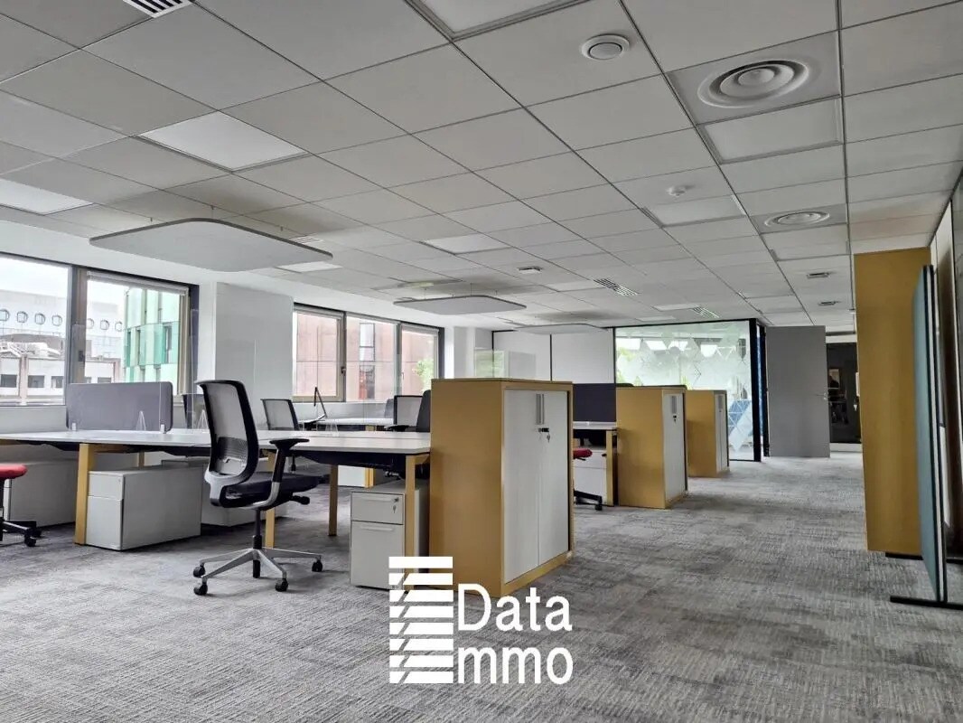 Office in Fontenay-sous-Bois to rent Building Photo- Image 1 of 8