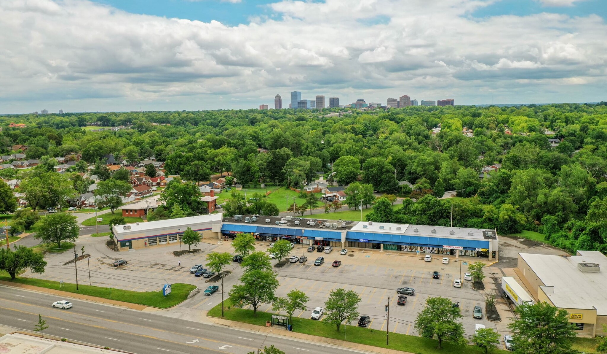 7804-7900 Olive Blvd, University City, MO for rent Building Photo- Image 1 of 1