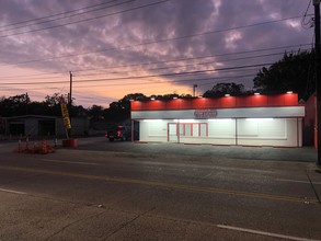 2001 N Main St, Baytown, TX for sale Primary Photo- Image 1 of 1