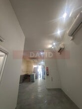 Retail in Barcelona, Barcelona to rent Interior Photo- Image 2 of 18