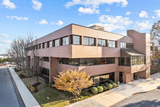 More details for 1100 Berkshire Blvd, Wyomissing, PA - Office to Rent