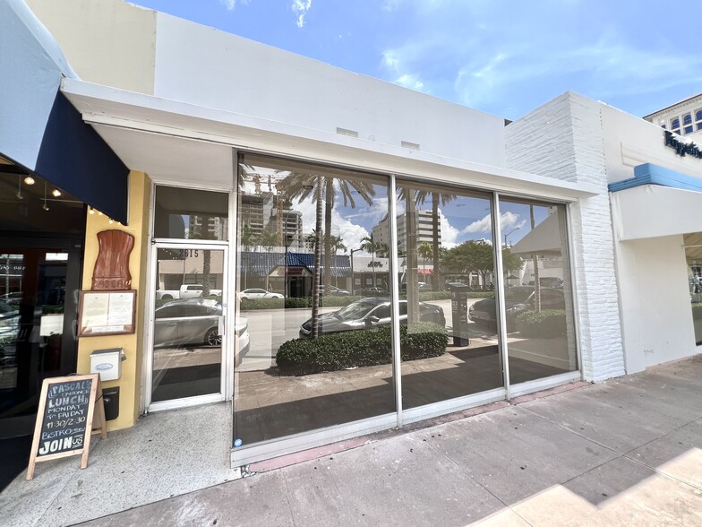 2615 Ponce de Leon Blvd, Coral Gables, FL for rent - Building Photo - Image 1 of 15