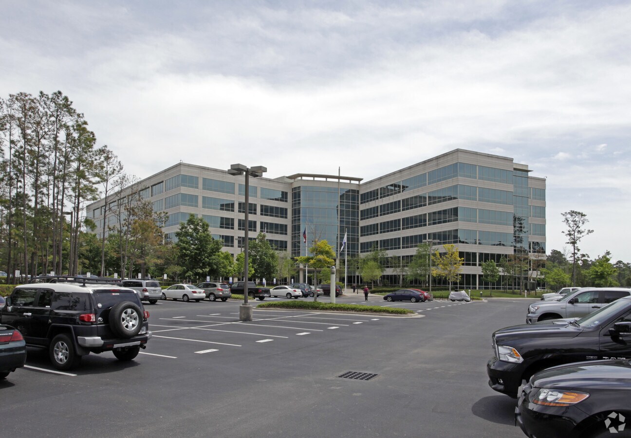 9500 Lakeside Blvd, The Woodlands 77381