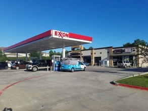 210 Airtex Dr, Houston, TX for rent Building Photo- Image 1 of 4