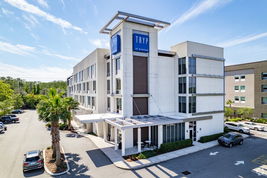 TRYP & La Quinta International Drive Orlando, FL for Sale UK