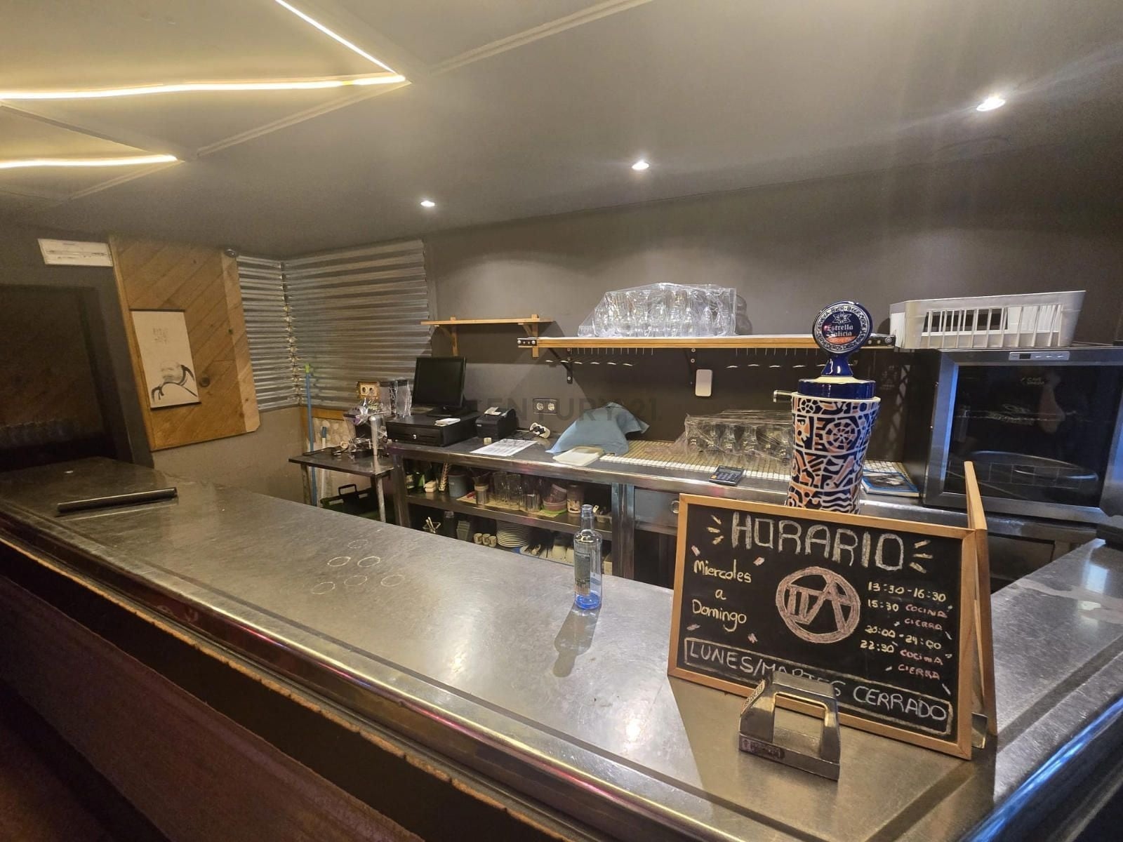 Retail in Barcelona, Barcelona to rent Interior Photo- Image 1 of 12