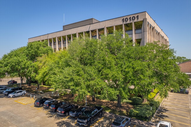 More details for 10101 Fondren Rd, Houston, TX - Office to Rent