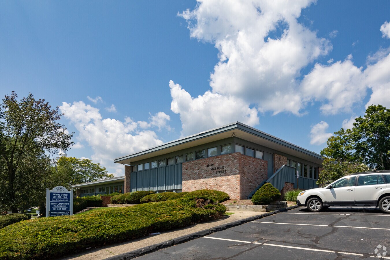 4549 Walpole St, Norwood 02062 UK