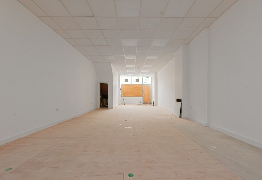 330A-330C Holloway Rd, London to rent - Interior Photo - Image 2 of 2
