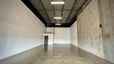 3825 NW 166th St, Edmond, OK to rent Building Photo- Image 2 of 12