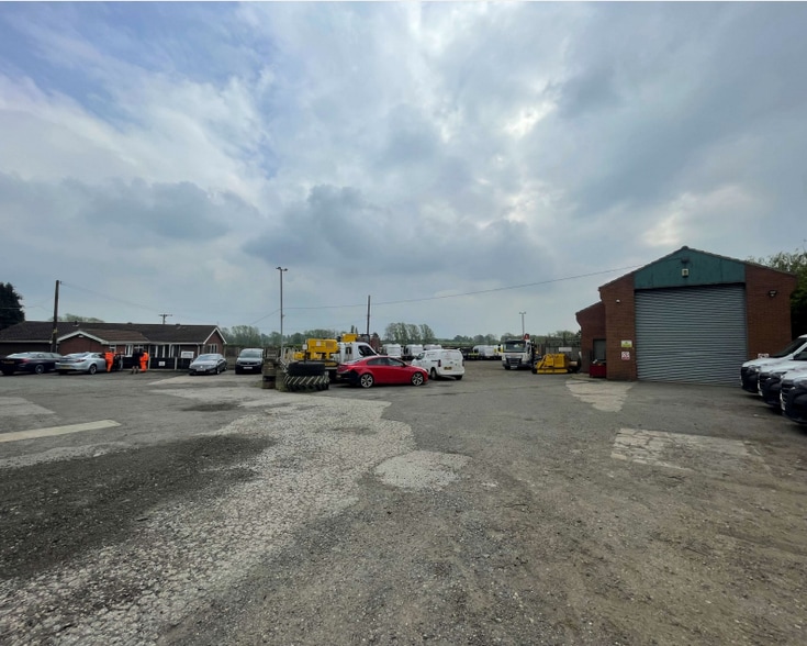 Scrooby Road, Doncaster to rent - Primary Photo - Image 2 of 3