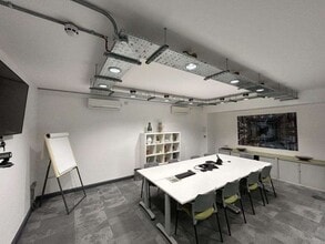 53-55 Queen Charlotte St, Bristol to rent Interior Photo- Image 2 of 9