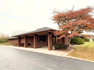 More details for 501 Doctors Ct, Oshkosh, WI - Office for Sale