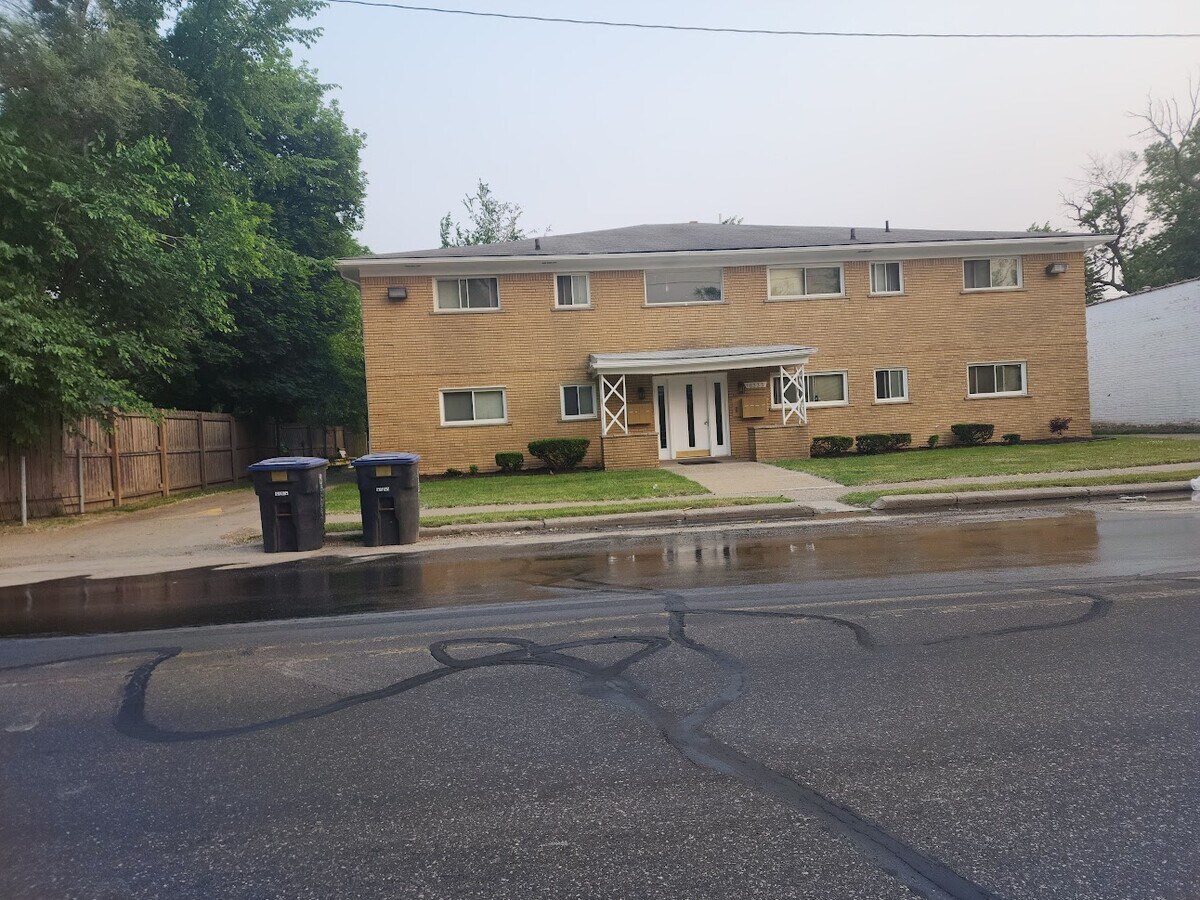 18333 Schoolcraft, Detroit 48223 Key Apartments UK