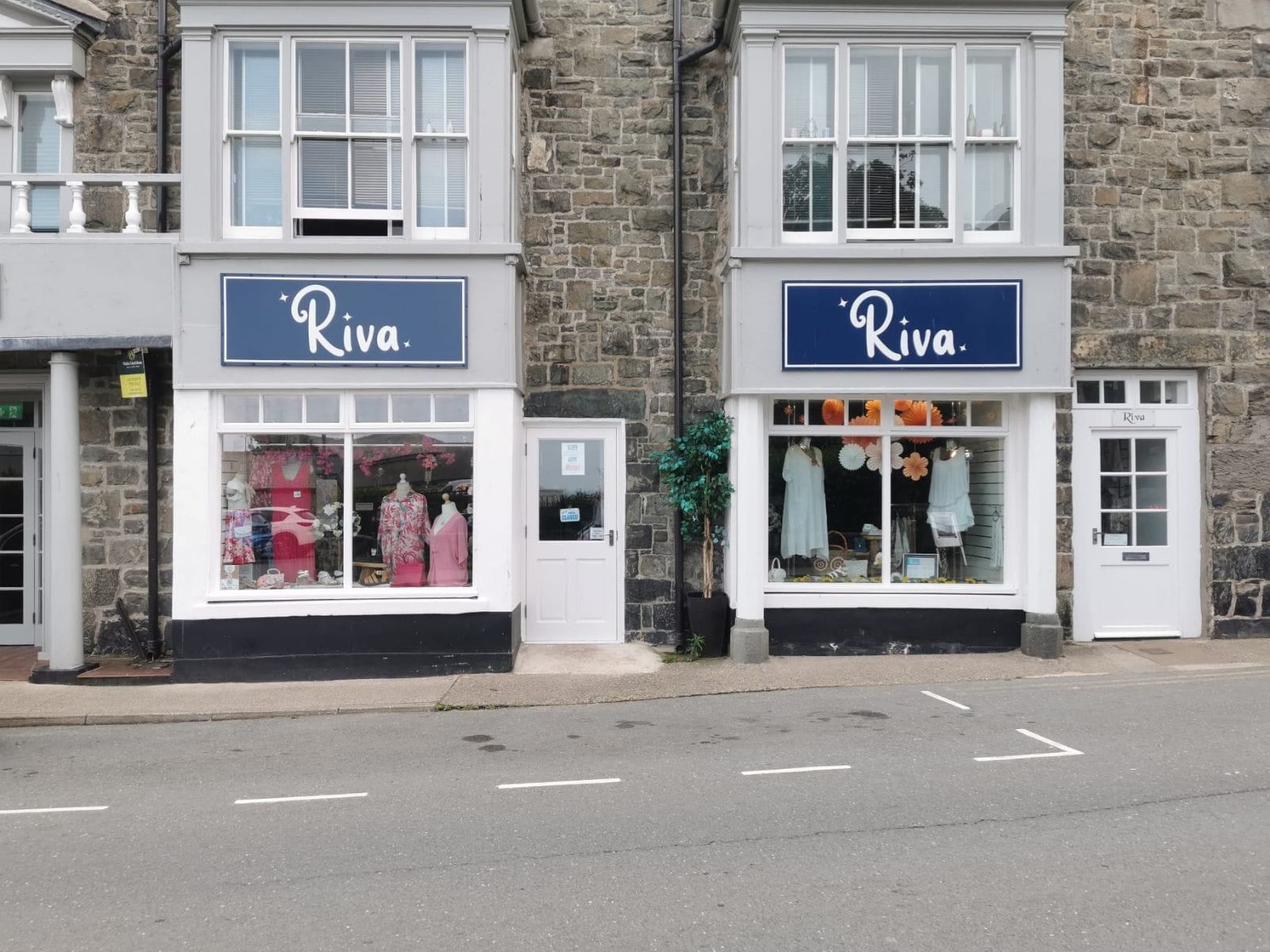 19 High St, Barmouth for sale Primary Photo- Image 1 of 8