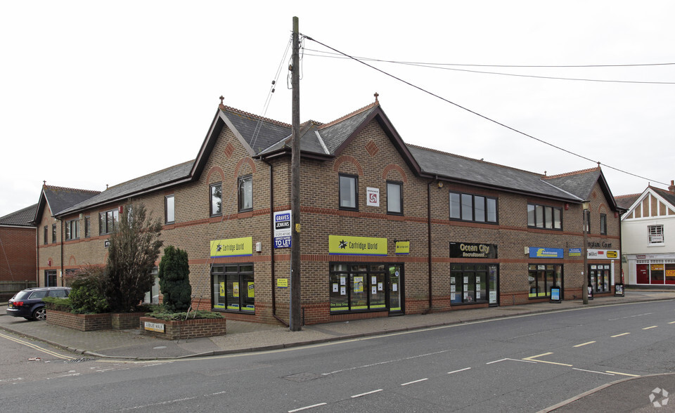 Three Bridges Rd, Crawley for sale - Primary Photo - Image 1 of 1