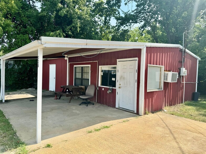 328 N Main St, Paris, TX for sale - Building Photo - Image 1 of 11