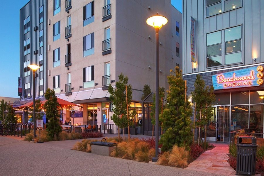 210 E 3rd St, Long Beach, CA to rent Interior Photo- Image 1 of 14