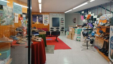 Retail in Reus, Tarragona to rent Interior Photo- Image 1 of 7