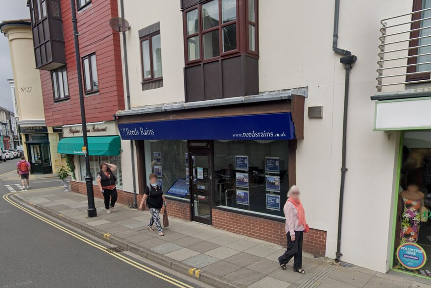 31 Marmion Rd, Southsea for sale - Primary Photo - Image 1 of 1