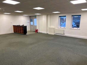 12 Inveralmond Way, Perth to rent Interior Photo- Image 2 of 2