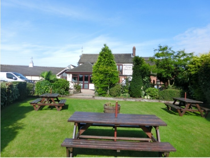 Broad Ln, Essington for sale Primary Photo- Image 1 of 1