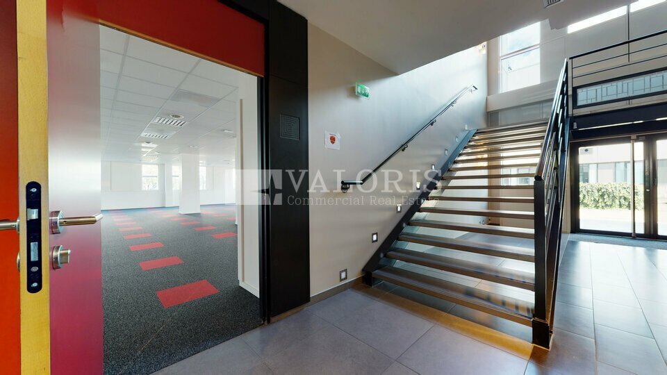 Office in Lyon to rent - Interior Photo - Image 2 of 16