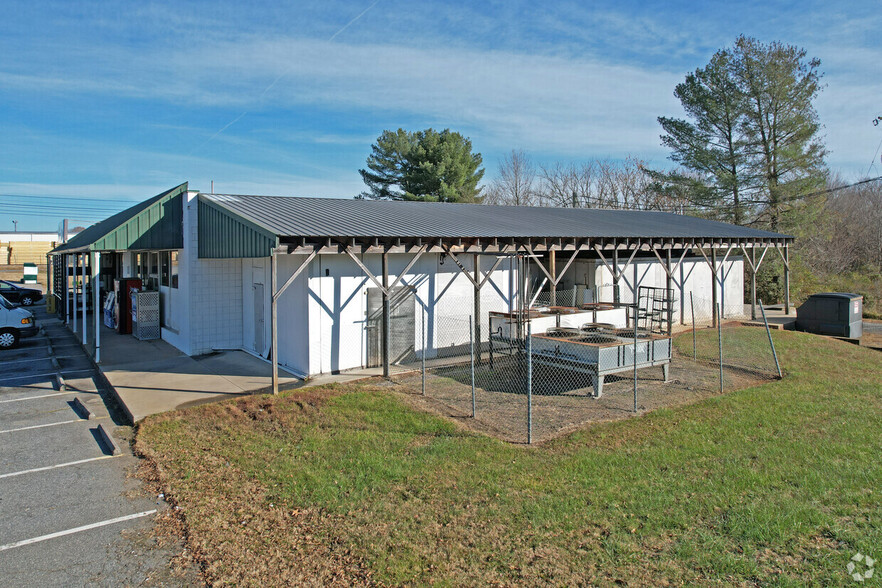 Portfolio Stony Point, NC portfolio of 4 properties for sale on LoopNet.co.uk - Building Photo - Image 3 of 21