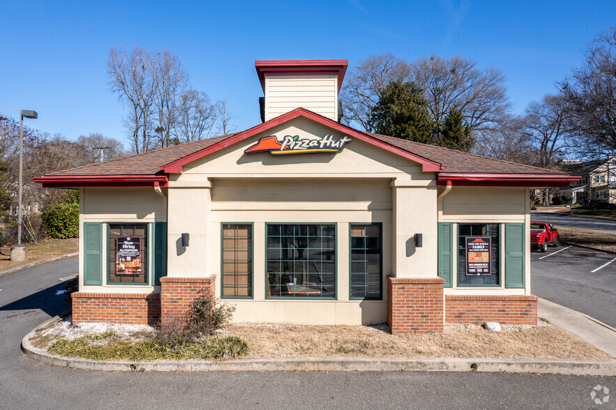 832 S Chester St, Gastonia, NC for sale - Building Photo - Image 3 of 6