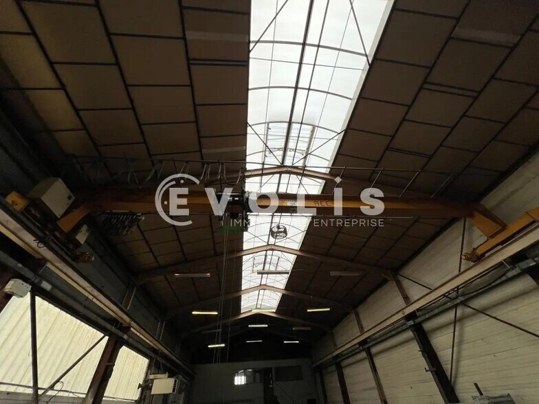 Office in Jassans-Riottier to rent - Interior Photo - Image 3 of 6