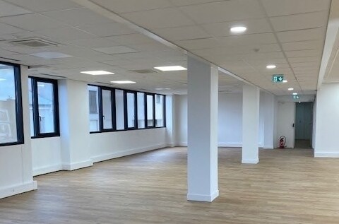 148-156 Rue Gallieni, Boulogne-Billancourt to rent - Building Photo - Image 3 of 5