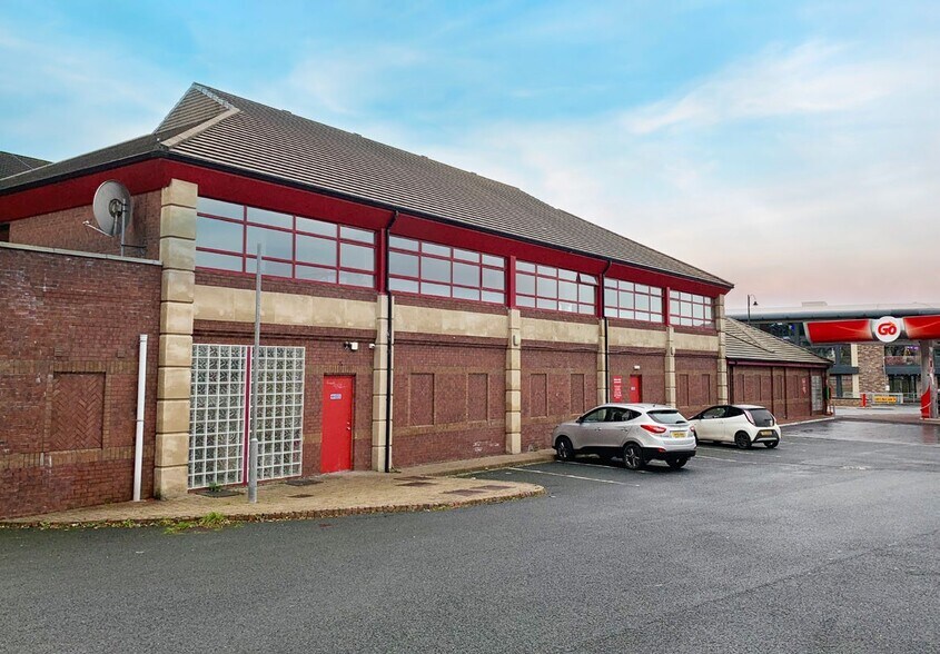30 Dungannon Rd, Dungannon to rent - Building Photo - Image 2 of 2