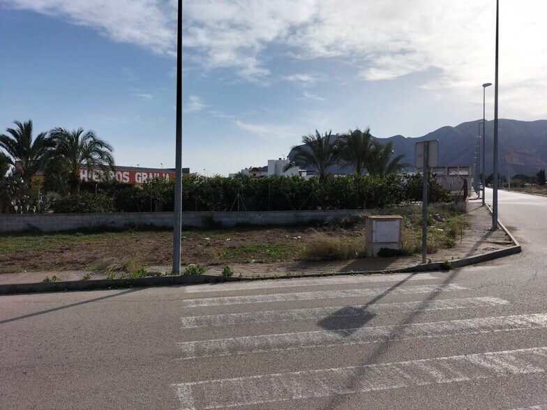 Land in Granja de Rocamora, Alicante for sale - Building Photo - Image 3 of 5