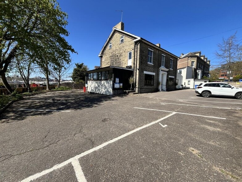 6 Clarence Rd, Norwich to rent - Building Photo - Image 2 of 17