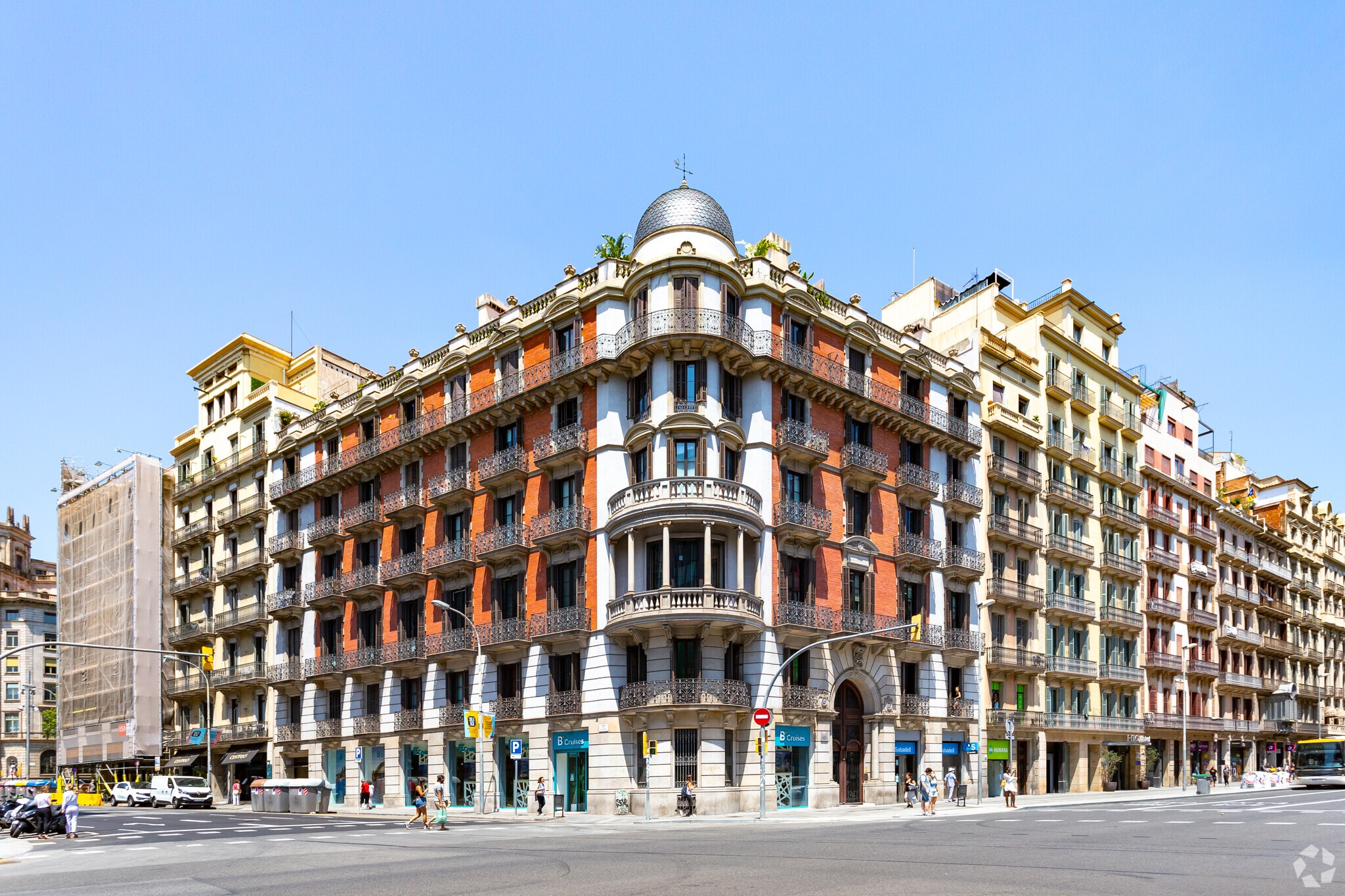 Office in Barcelona, Barcelona to rent Building Photo- Image 1 of 8
