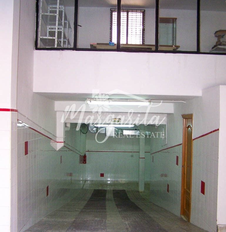 Madrid, MAD 28025 - - - Interior Photo - Image 2 of 8