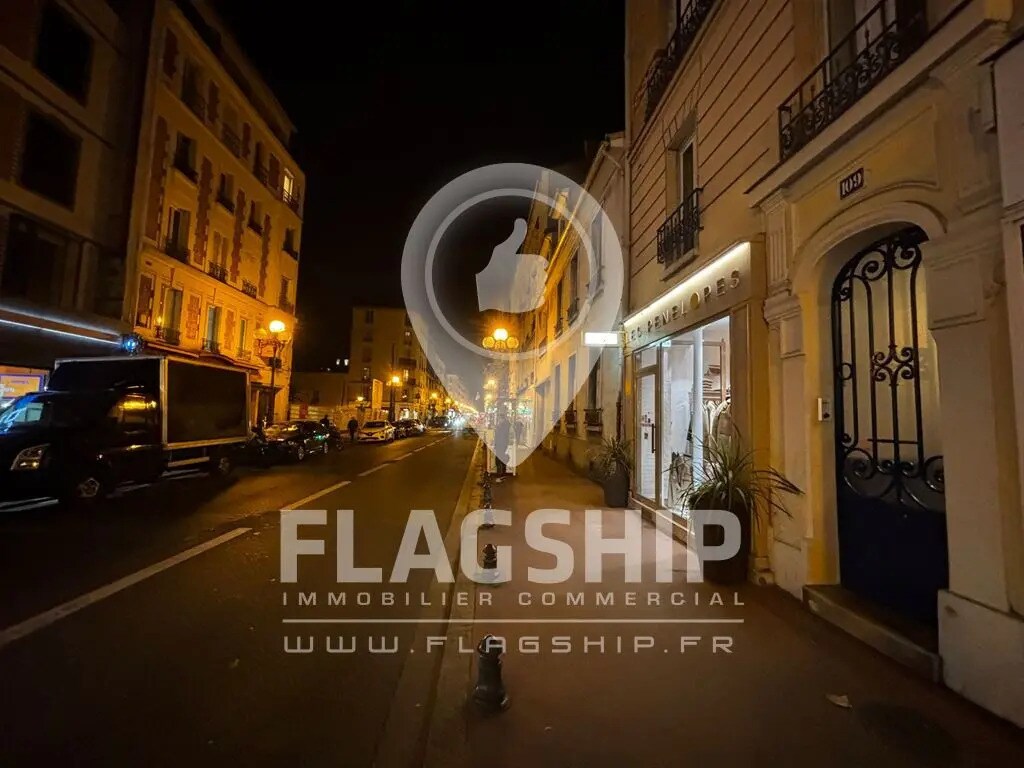 Retail in Montrouge to rent Building Photo- Image 1 of 4