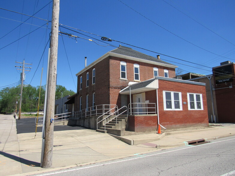 1850 E Broadway, Alton, IL for sale - Building Photo - Image 1 of 15