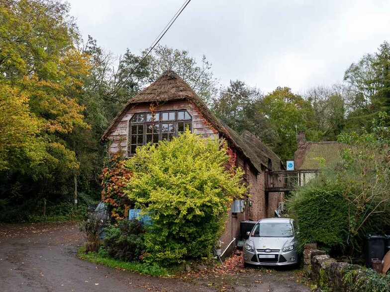 Triscombe, Bishops Lydeard for rent - Primary Photo - Image 1 of 1