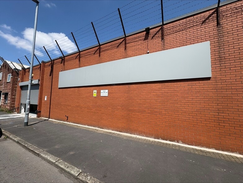 2-12 Carnarvon St, Manchester to rent - Building Photo - Image 2 of 6