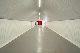 Randall Rd, London to rent Interior Photo- Image 2 of 2